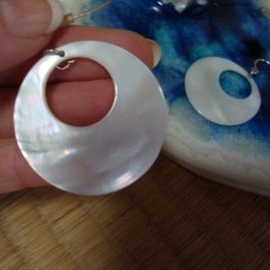 Gorgeous Mother of Pearl Dangle Earrings